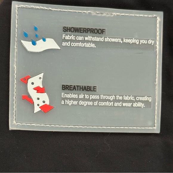 Burberry Golf Black Quilted Vest Size L Nova Check Lining - Picture 11 of 13